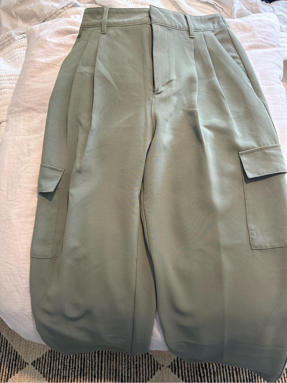 GAP Wide-leg Olive Green Cargo Pleated Trousers